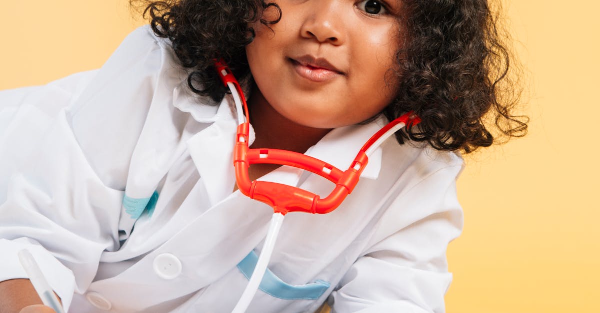 What is the role of a business consultant?